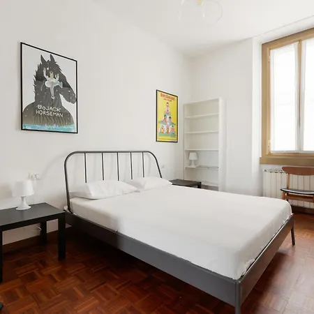 Crescenzago Cosy Apt! Appartement Milaan