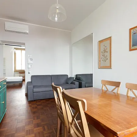 Appartement Crescenzago Cosy Apt! Milaan
