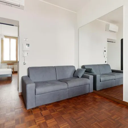 Appartement Crescenzago Cosy Apt! Milaan